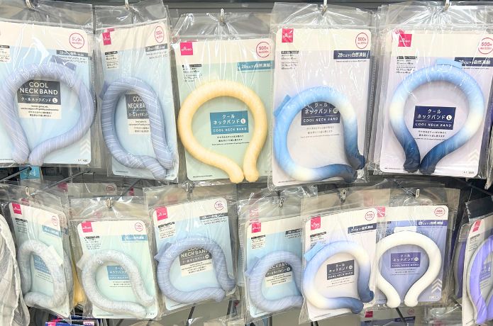 ダイソーで売ってるアイスリングタイプのネッククーラー