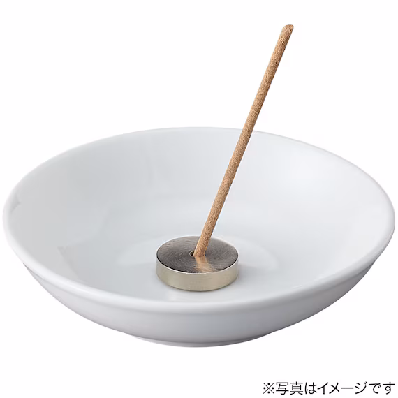 ニトリネットで売っている香立て(インセンススタンド シルバー)